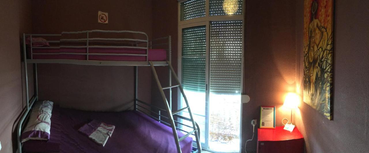 Casa Babylon Backpakers Hostel Malaga Exterior photo